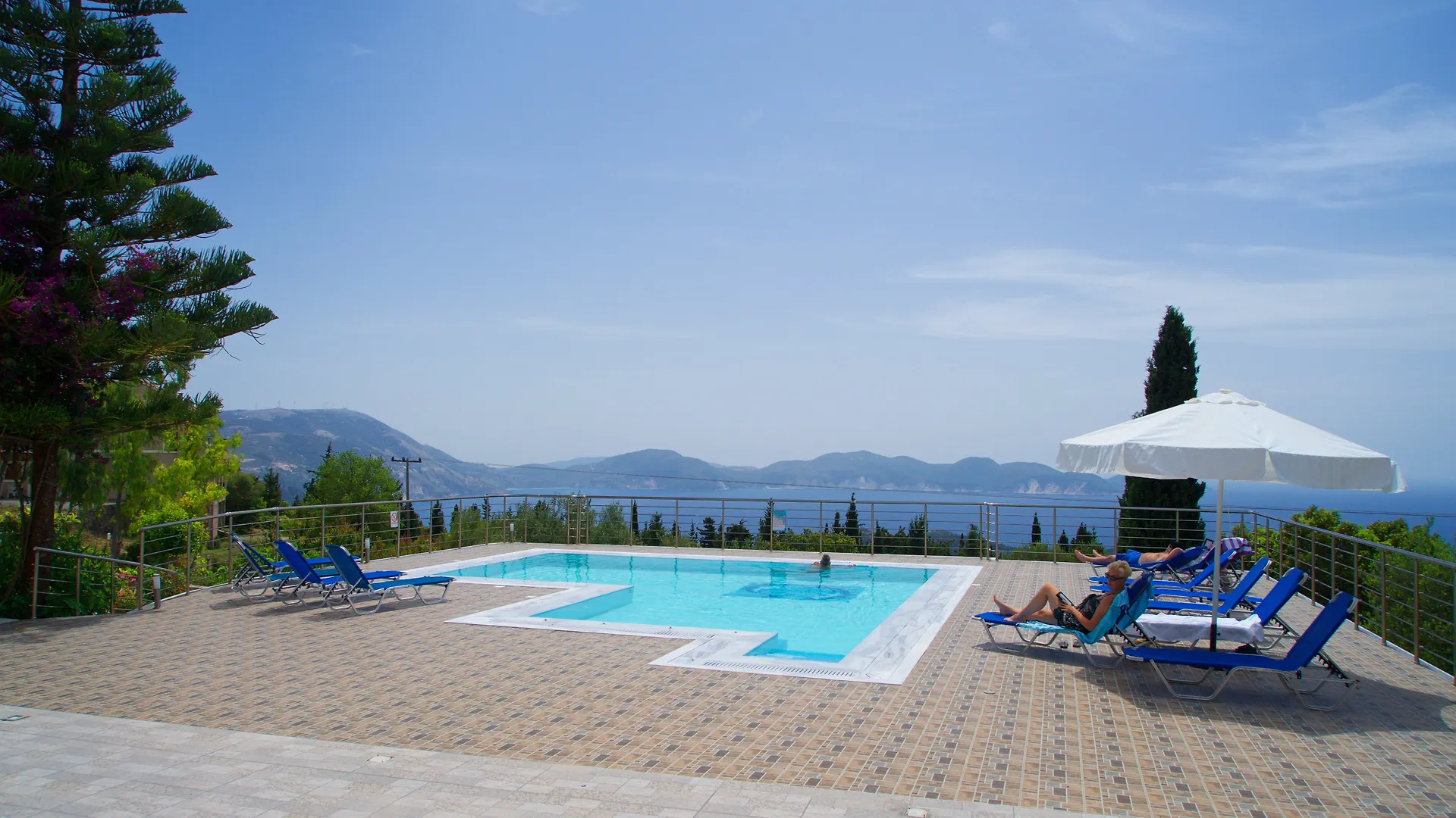 Studios Vrionis Panoramic Sunset Mesovounia  3*, Mesovounia (Kefalonia) Greece