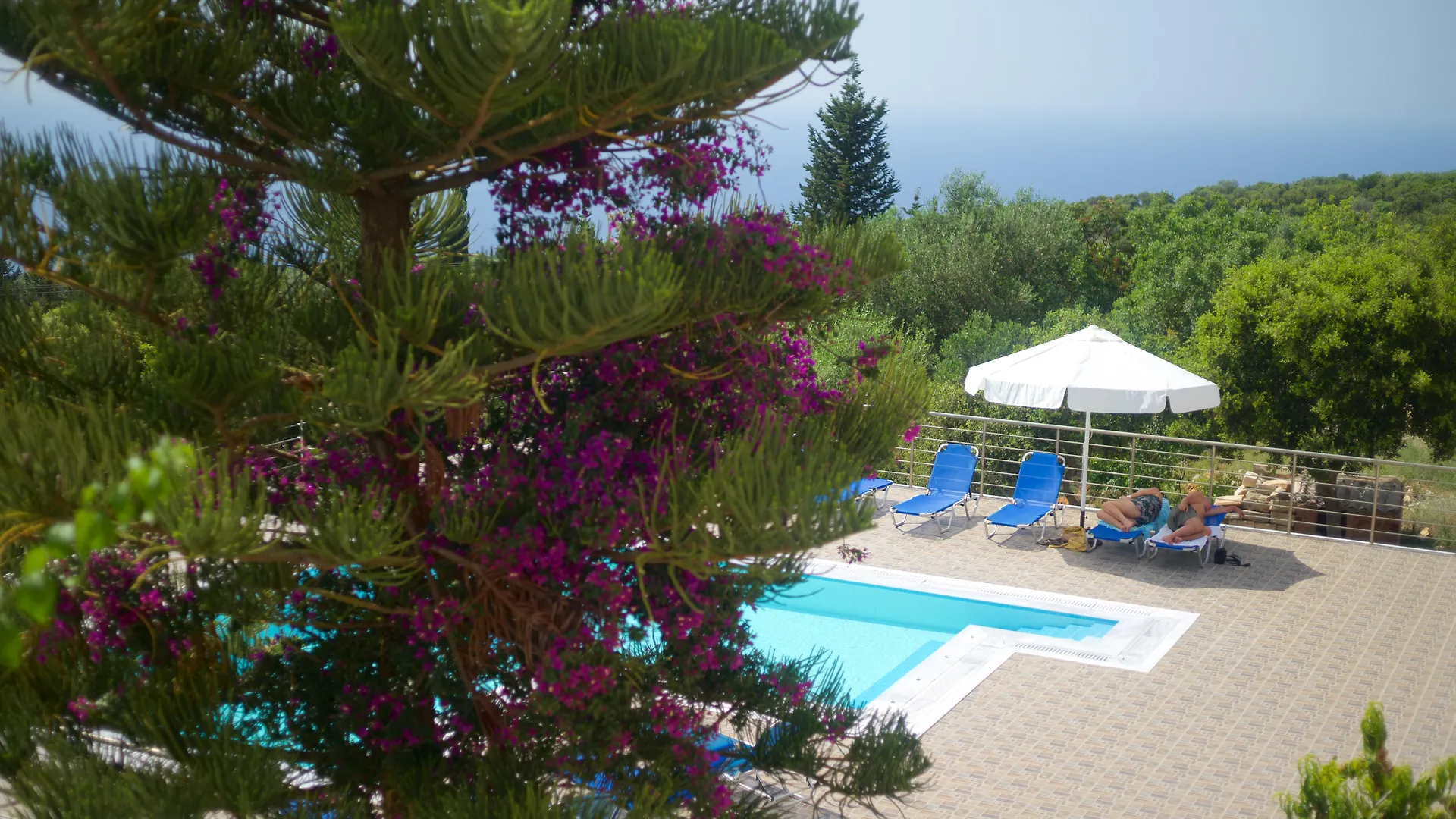 Studios Vrionis Panoramic Sunset Mesovounia
