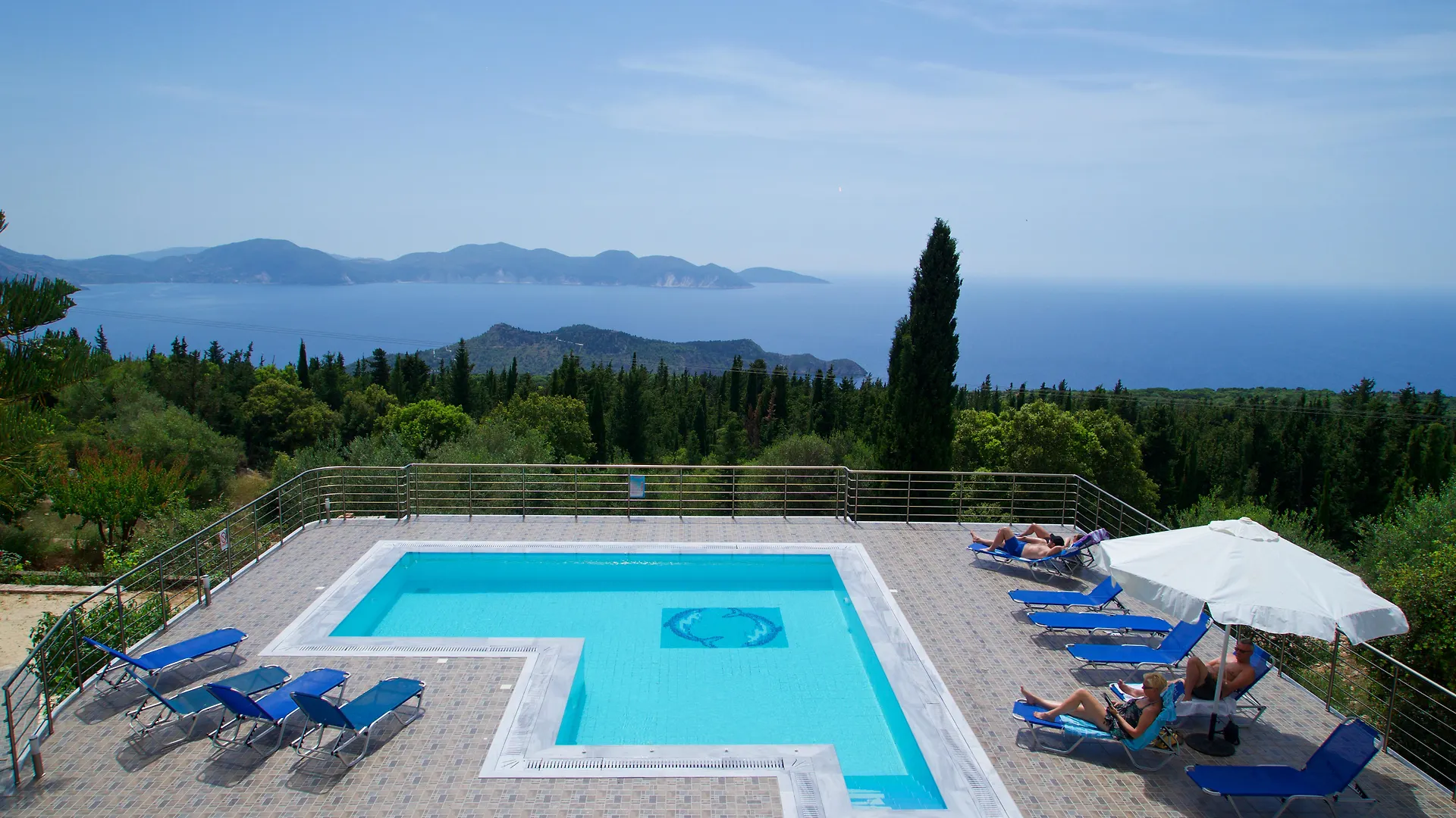 *** Guest house Studios Vrionis Panoramic Sunset Mesovounia  Greece