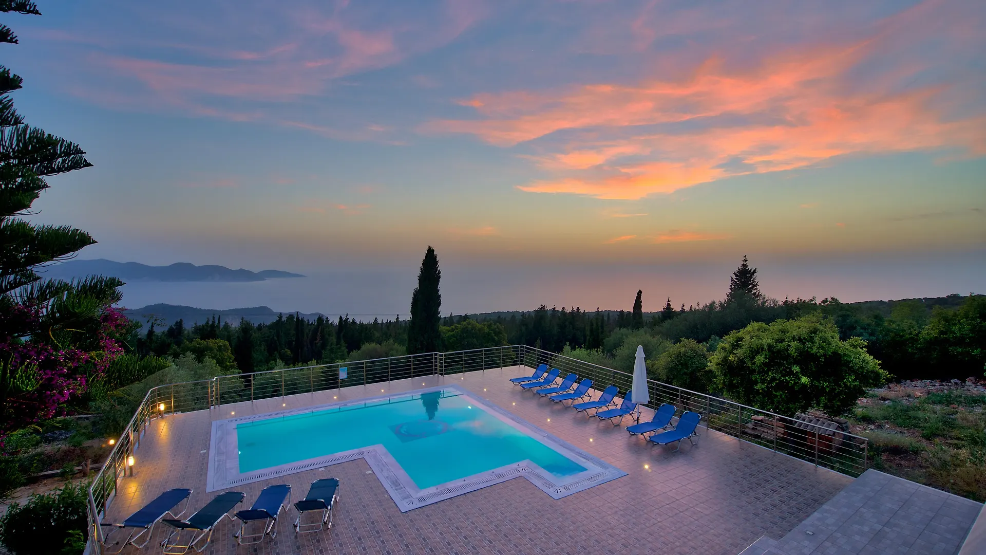 Studios Vrionis Panoramic Sunset Mesovounia  3*, Mesovounia (Kefalonia)