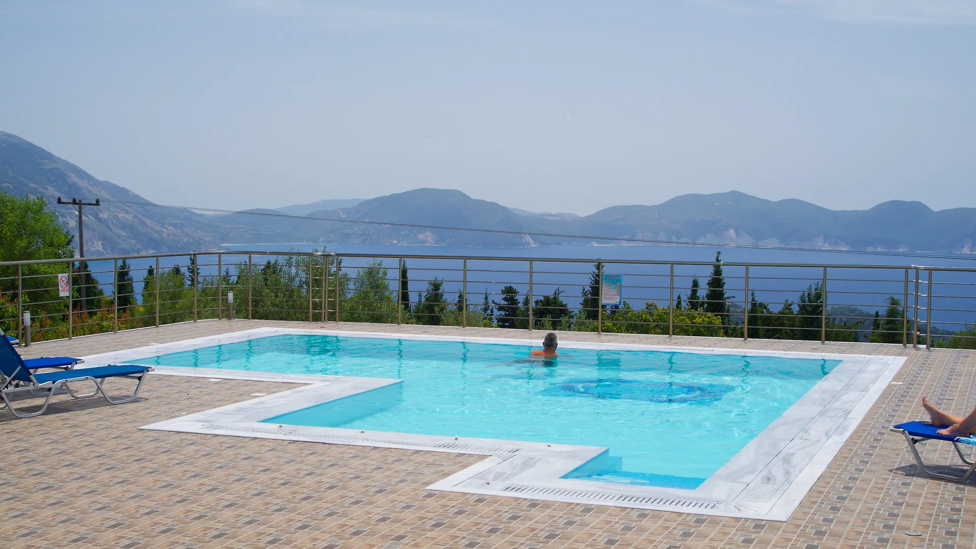 Studios Vrionis Panoramic Sunset Mesovounia  3*, Mesovounia (Kefalonia) Greece